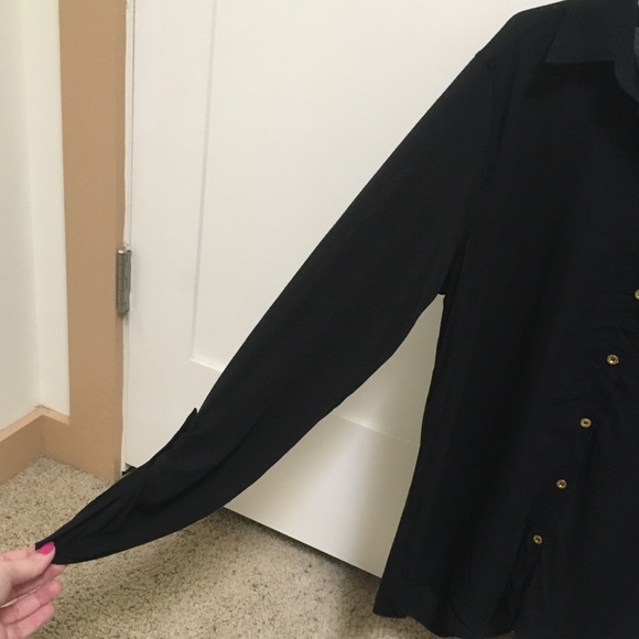 Black Collared Long Sleeve Button Down Top - Picture 3 of 10